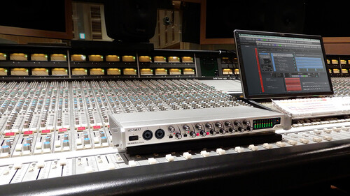 Tascam Series 8p Dyna 8 Kanal Mikrofon Preamp ve Analog Compressor