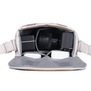 Ulanzi F01 Camera Sling Bag B011 - Thumbnail