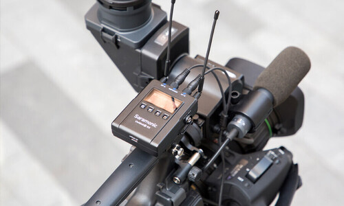 UwMic9S Kit2 (TX TX RX) Kablosuz Yaka Mikrofonu