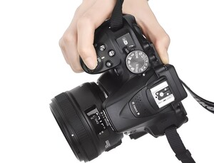 Yongnuo 35mm f/2 Full Frame Otofokus Lens (Nikon F) - Thumbnail