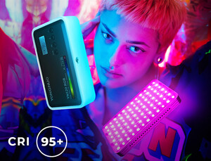 Yongnuo YN120 RGB 2500-9900K Dahili Bataryalı Mobil Vlog LED Işık - Thumbnail