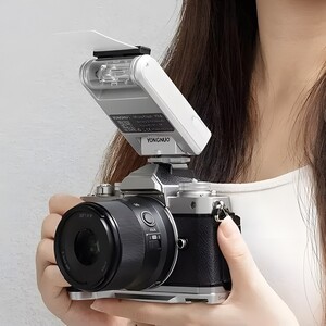 Yongnuo YN6 Micro Bataryalı Sony Uyumlu Tepe Flaşı (Gümüş) - Thumbnail