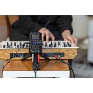 Zoom R4 MultiTrak 32-Bit Ses Kayıt Cihazı - Thumbnail